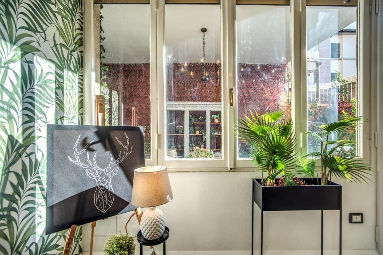 Aweshomeitaly - White Mirrors Apartment Pisa Bagian luar foto