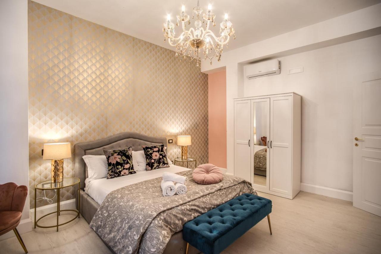 Aweshomeitaly - White Mirrors Apartment Pisa Bagian luar foto