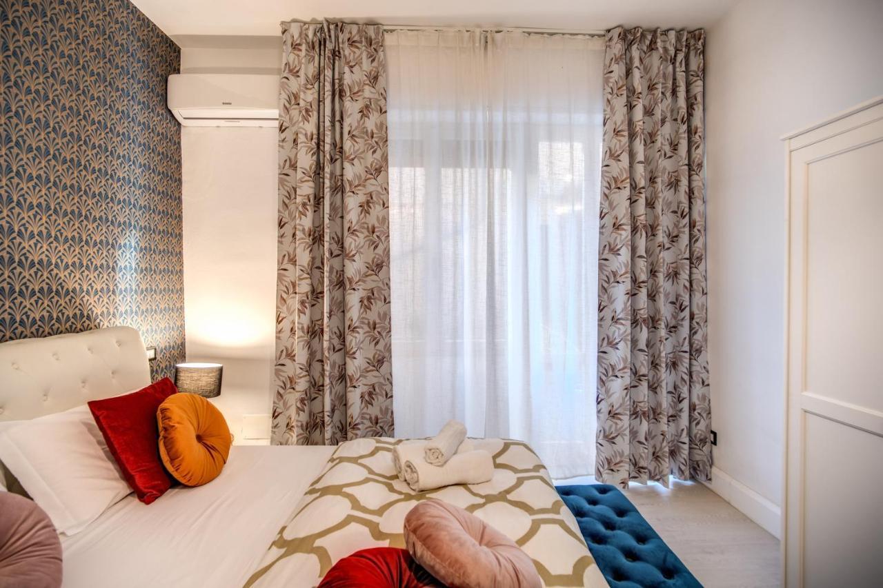 Aweshomeitaly - White Mirrors Apartment Pisa Bagian luar foto
