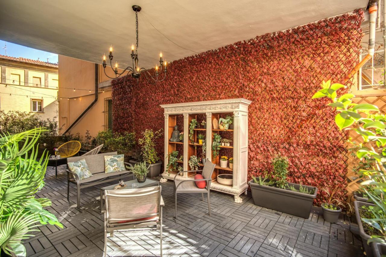 Aweshomeitaly - White Mirrors Apartment Pisa Bagian luar foto
