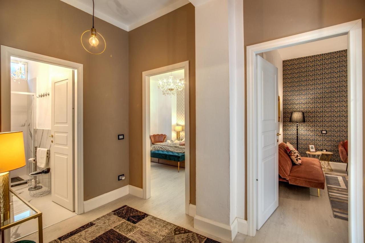 Aweshomeitaly - White Mirrors Apartment Pisa Bagian luar foto