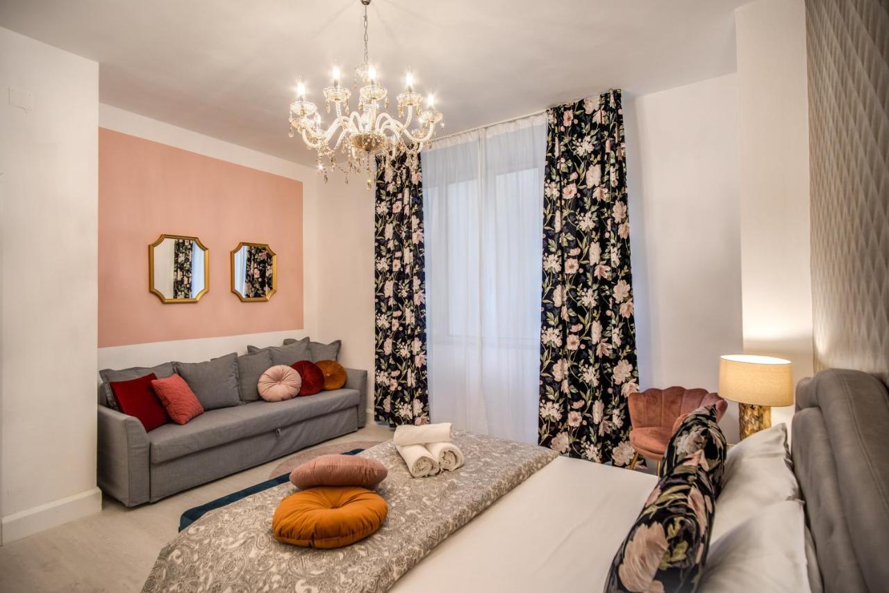 Aweshomeitaly - White Mirrors Apartment Pisa Bagian luar foto
