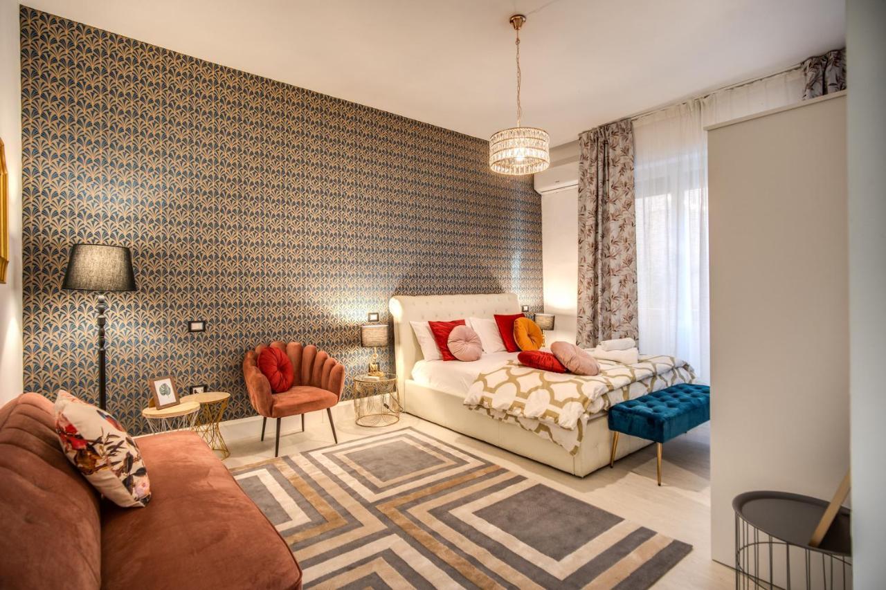 Aweshomeitaly - White Mirrors Apartment Pisa Bagian luar foto